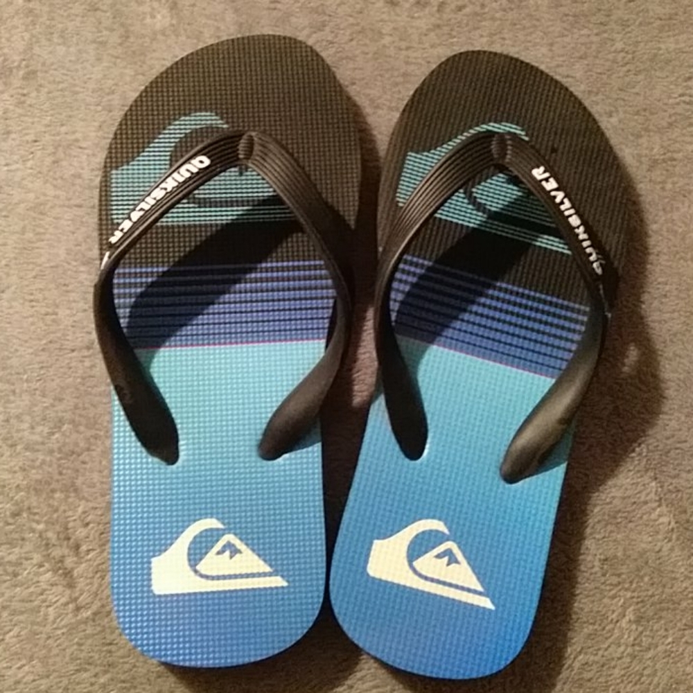 Quiksilver boys flip flops